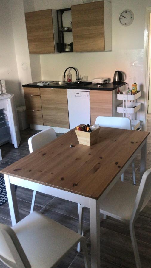 Levant, Cosy And Modern Apartment In Novalja Center Extérieur photo